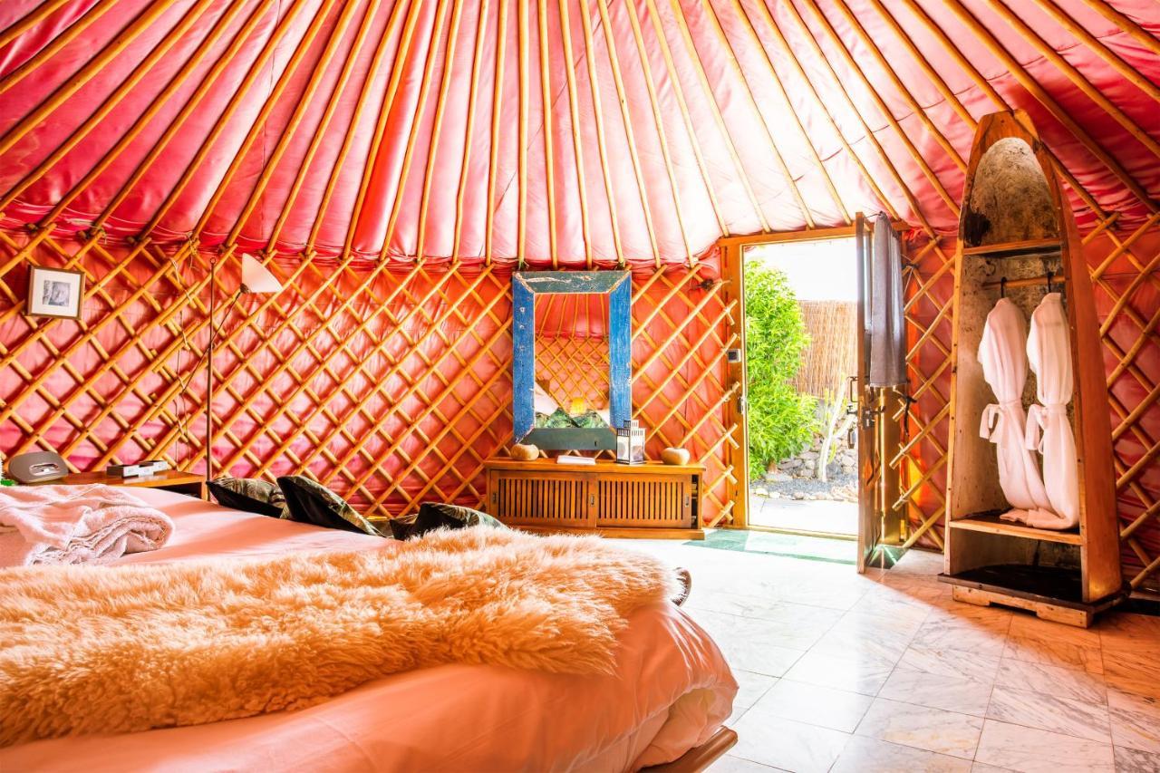 Finca De Arrieta Village - Yurts And Stone Cottages - Shared Pool - Walking Distance To Arrieta Beach - Eco Friendly Tabayesco Exterior foto