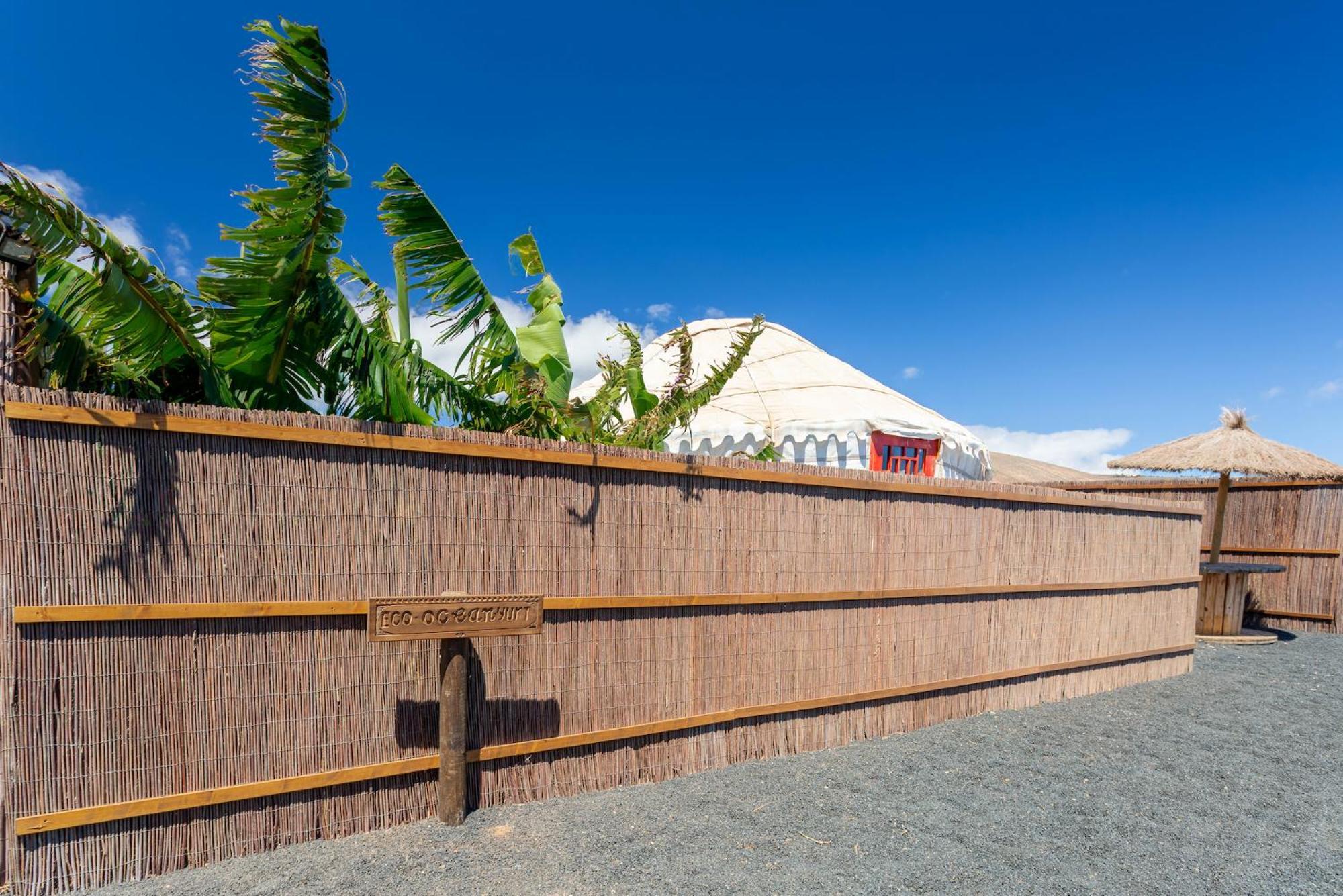 Finca De Arrieta Village - Yurts And Stone Cottages - Shared Pool - Walking Distance To Arrieta Beach - Eco Friendly Tabayesco Exterior foto
