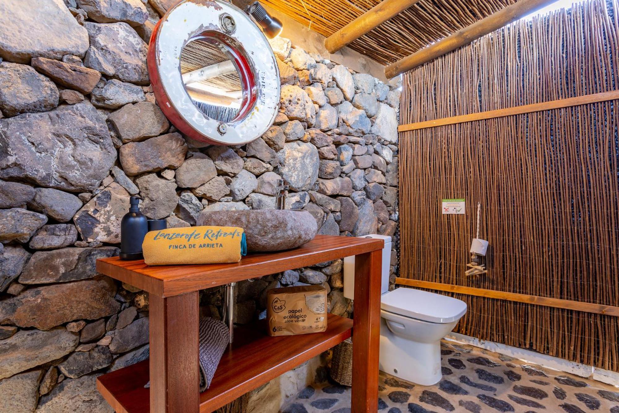 Finca De Arrieta Village - Yurts And Stone Cottages - Shared Pool - Walking Distance To Arrieta Beach - Eco Friendly Tabayesco Exterior foto