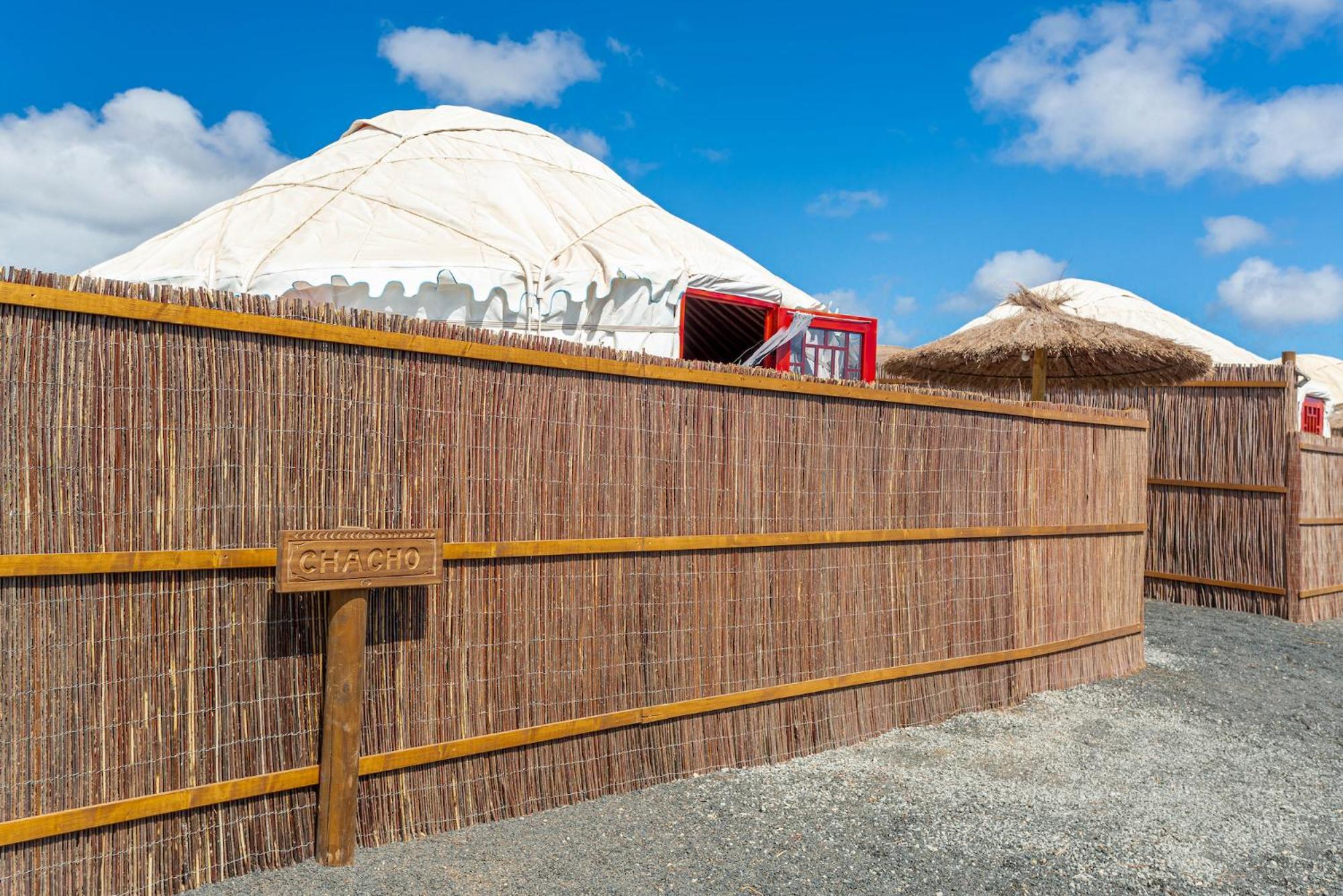 Finca De Arrieta Village - Yurts And Stone Cottages - Shared Pool - Walking Distance To Arrieta Beach - Eco Friendly Tabayesco Exterior foto