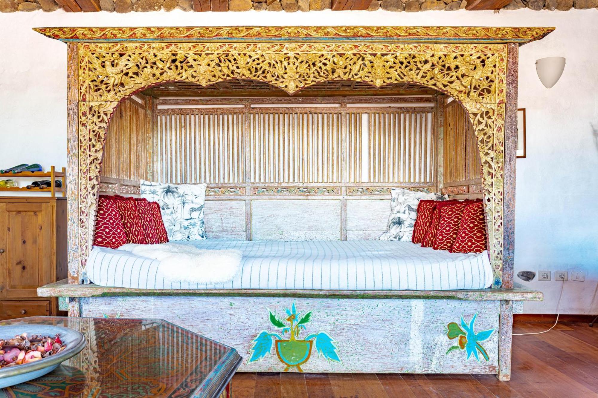 Finca De Arrieta Village - Yurts And Stone Cottages - Shared Pool - Walking Distance To Arrieta Beach - Eco Friendly Tabayesco Exterior foto