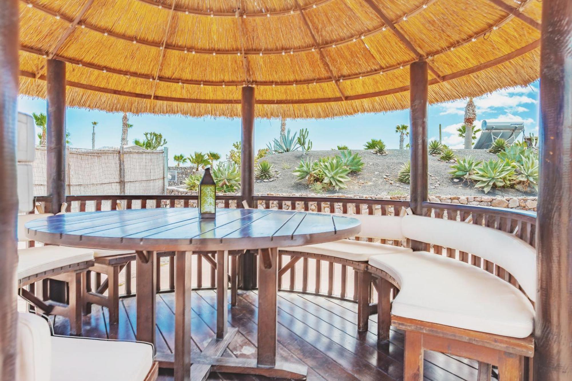 Finca De Arrieta Village - Yurts And Stone Cottages - Shared Pool - Walking Distance To Arrieta Beach - Eco Friendly Tabayesco Exterior foto