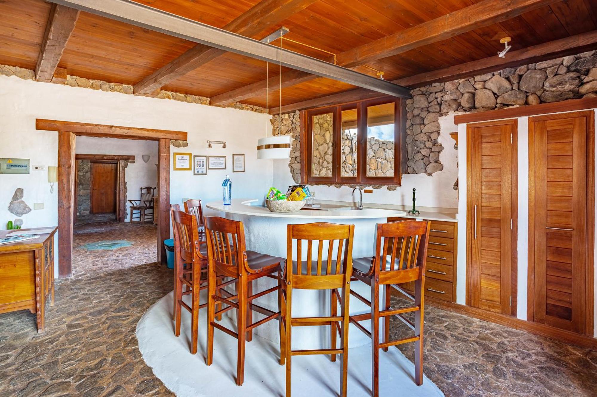 Finca De Arrieta Village - Yurts And Stone Cottages - Shared Pool - Walking Distance To Arrieta Beach - Eco Friendly Tabayesco Exterior foto